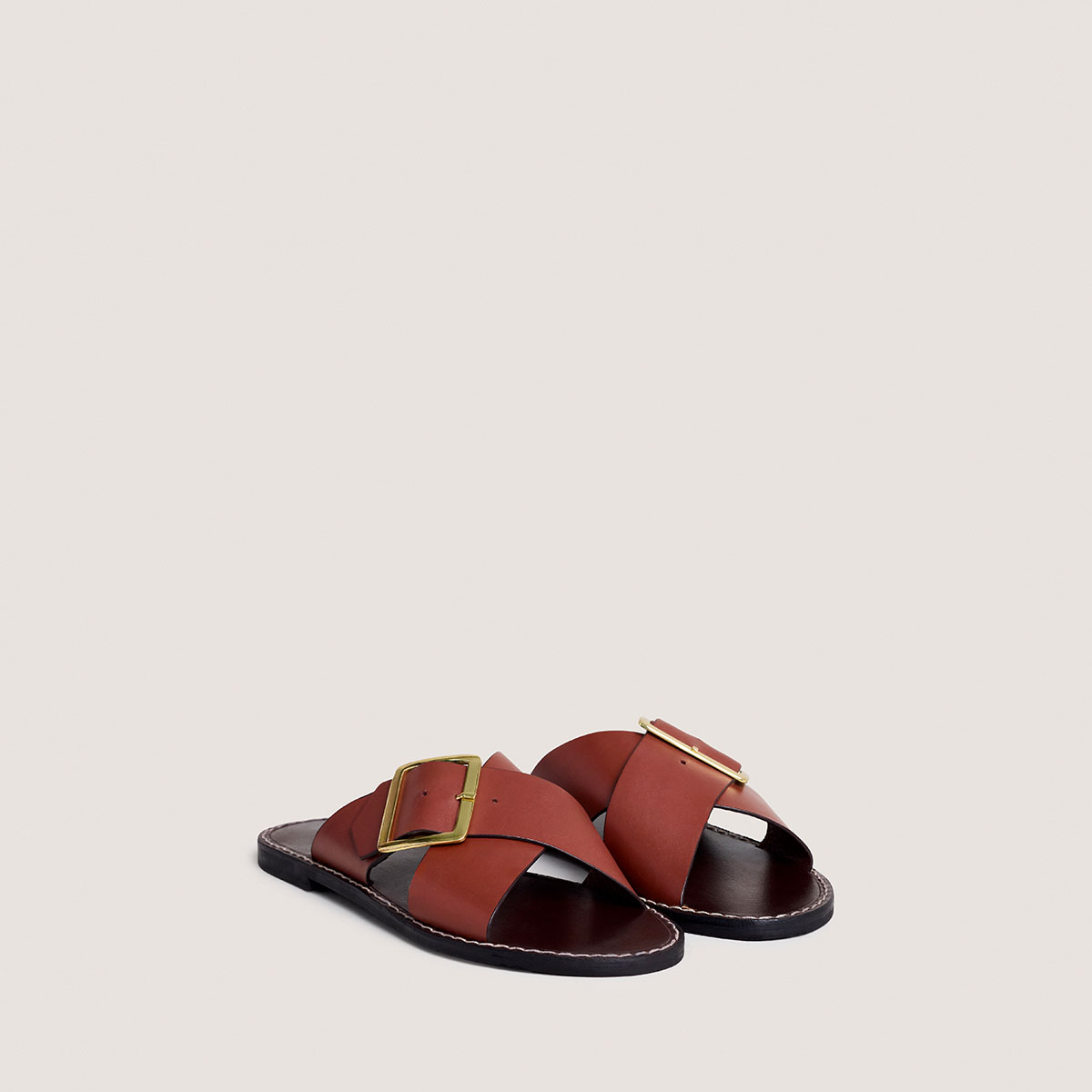 Nu-pieds &agrave; lani&egrave;res entrecrois&eacute;es cognac