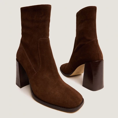 Heeled ankle boots with square toe in brown suede  | vidal