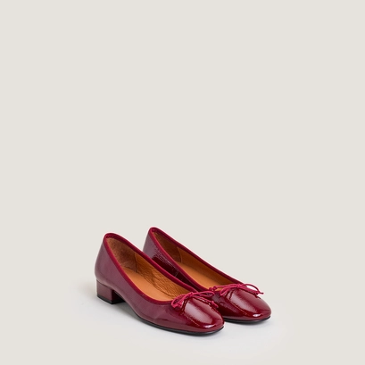 Ballet flats with heels in pleated patent leather | dadou