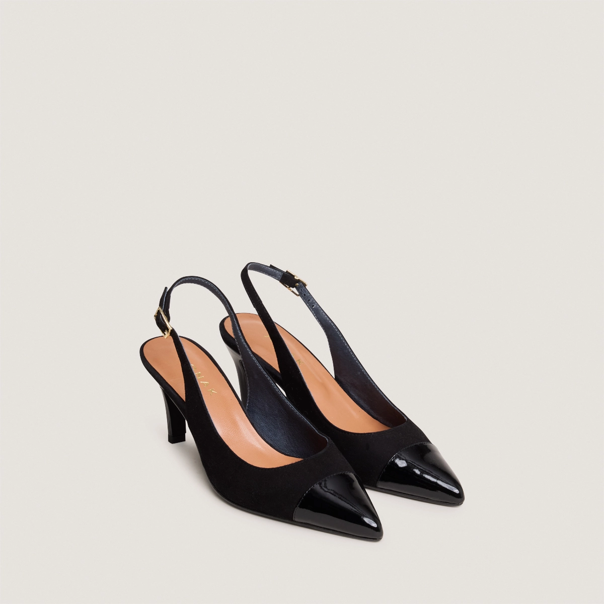 Slingback pumps in black patent leather and velvet | DESTELLE