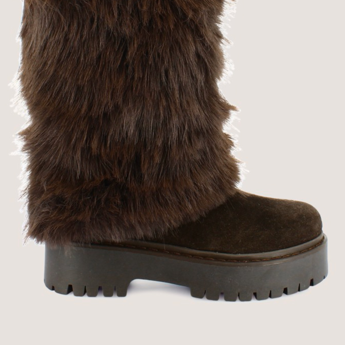 Bottes &agrave; poils dark brown