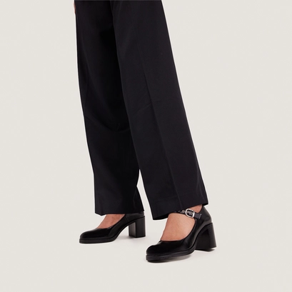 Babies &agrave; talons in black leather | vreni