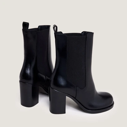 Bottines &agrave; &eacute;lastiques et bouts arrondis in black leather | break