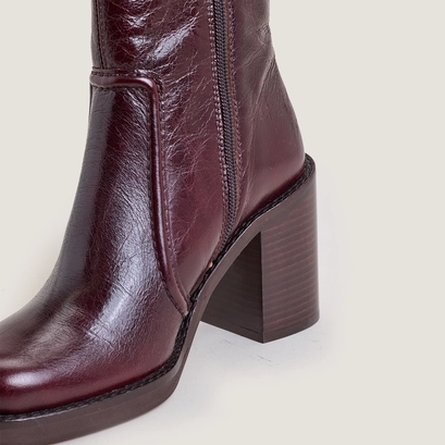 Bottines &agrave; talons hauts et plateformes in aged chocolate leather | benicio