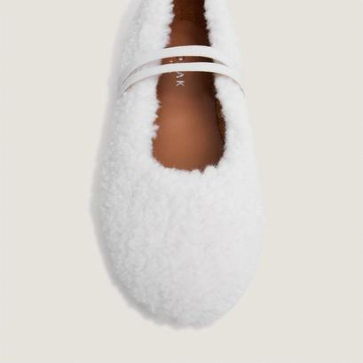 Ballerines &agrave; brides in ecru fleece | duvet