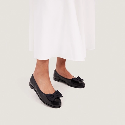 Ballerines &agrave; noeuds in pleated black patent leather | DESTHER