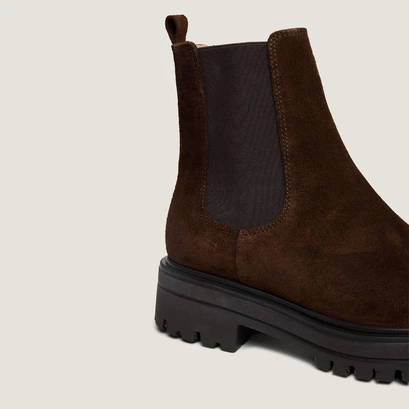 Boots &agrave; &eacute;lastiques in split brown leather | amandine