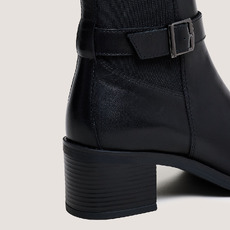 Boots &agrave; talons et boucles black