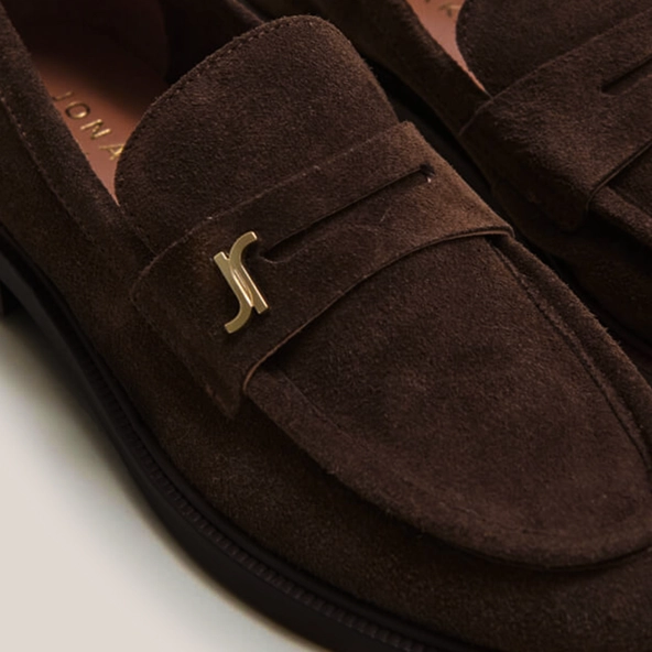 Round-Toe Loafers in brown split leather | DUEDI