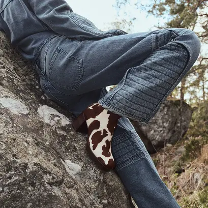 Bottines &agrave; bouts carr&eacute;s in brown cowhide | VANVES