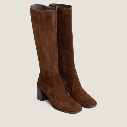 Square-toe boots in brown suede | argentine