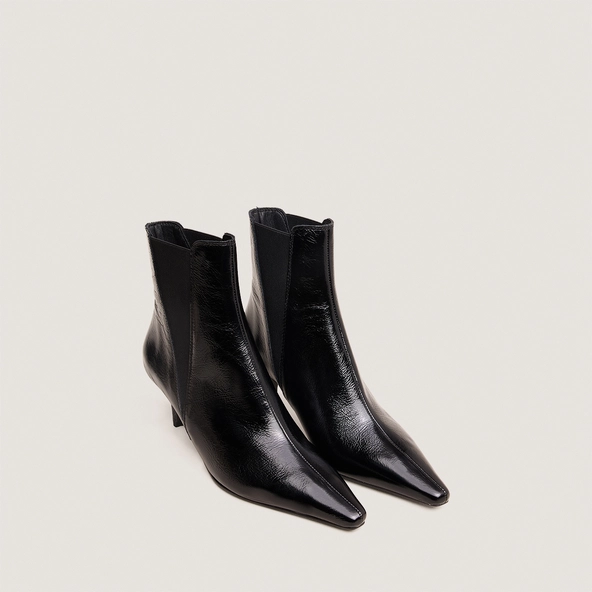 Pointed-toe stiletto-heel ankle boots in black shiny leather | BORGIA