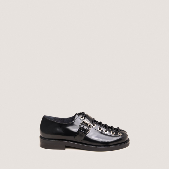 Buckle derbies in black glazed leather | DALIX