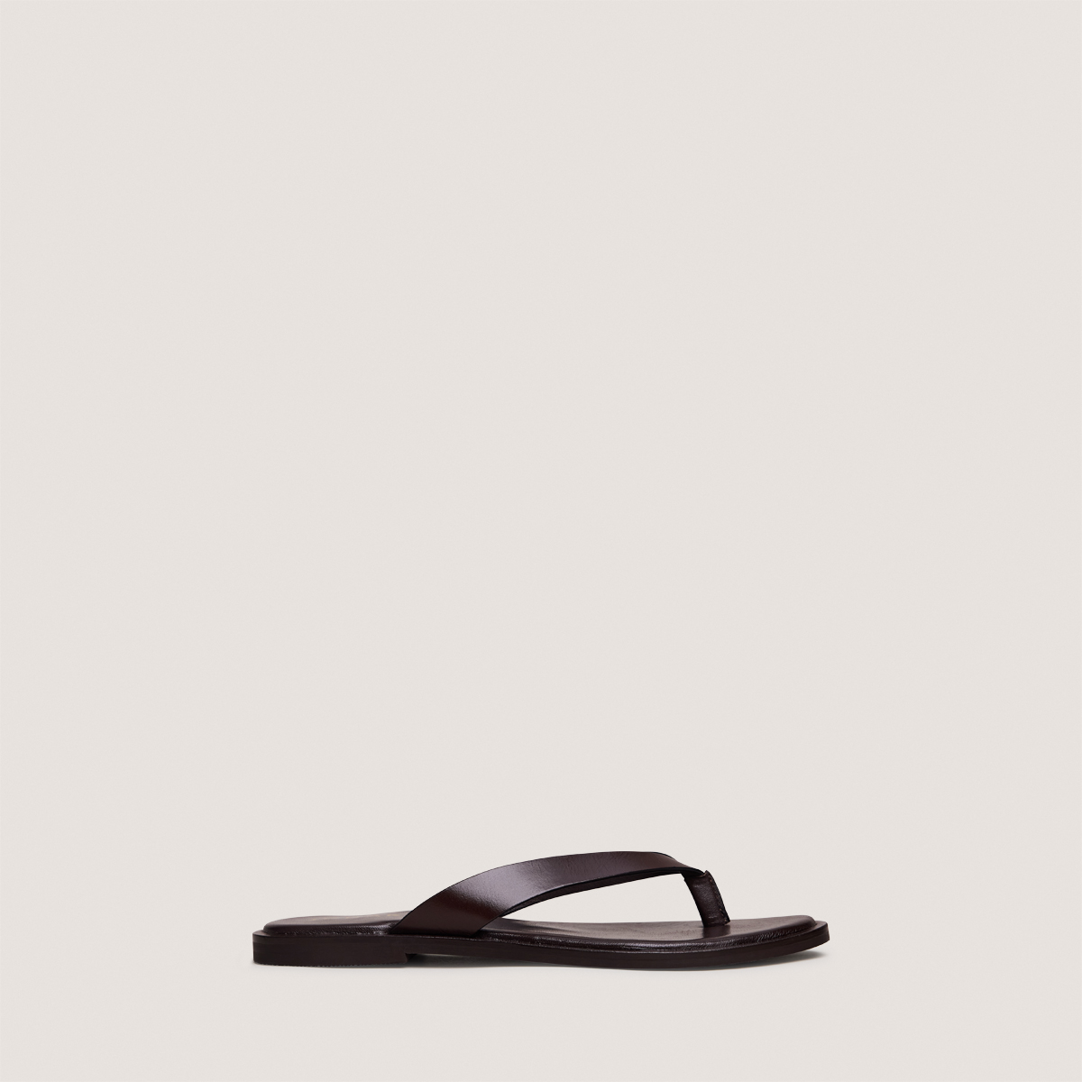 Thong sandals dark brown