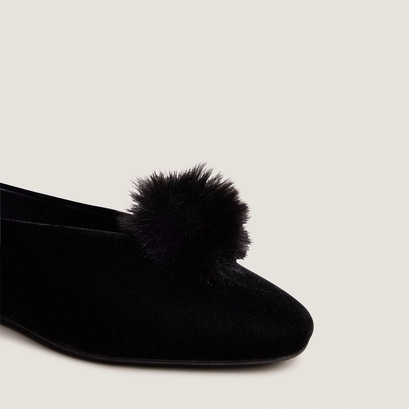 Ballerines &agrave; pompons in black velvet | dizon