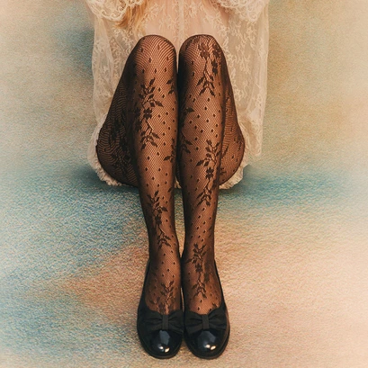 Tights in chocolate lace | opera