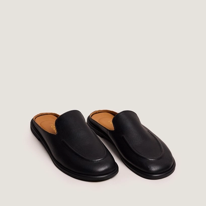 Mocassins &agrave; bouts arri&egrave;res ouverts in black leather | july