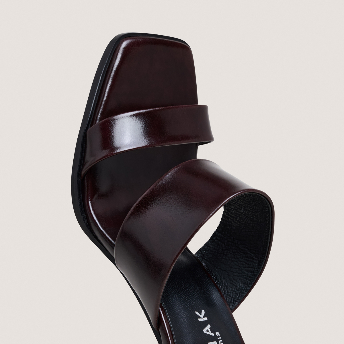 Mules &agrave; talons et doubles lani&egrave;res dark brown
