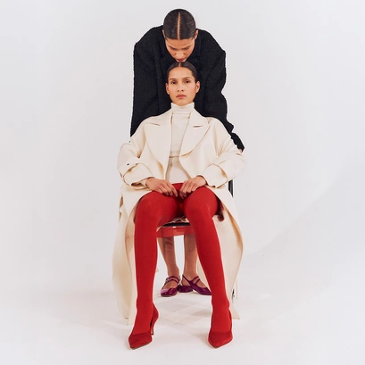 Escarpins &agrave; bouts pointus in berry red suede | debrief