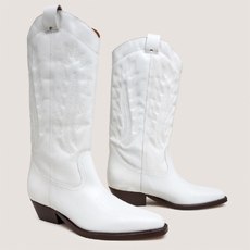 Bottes &agrave; bouts pointus et surpiqures apparentes white