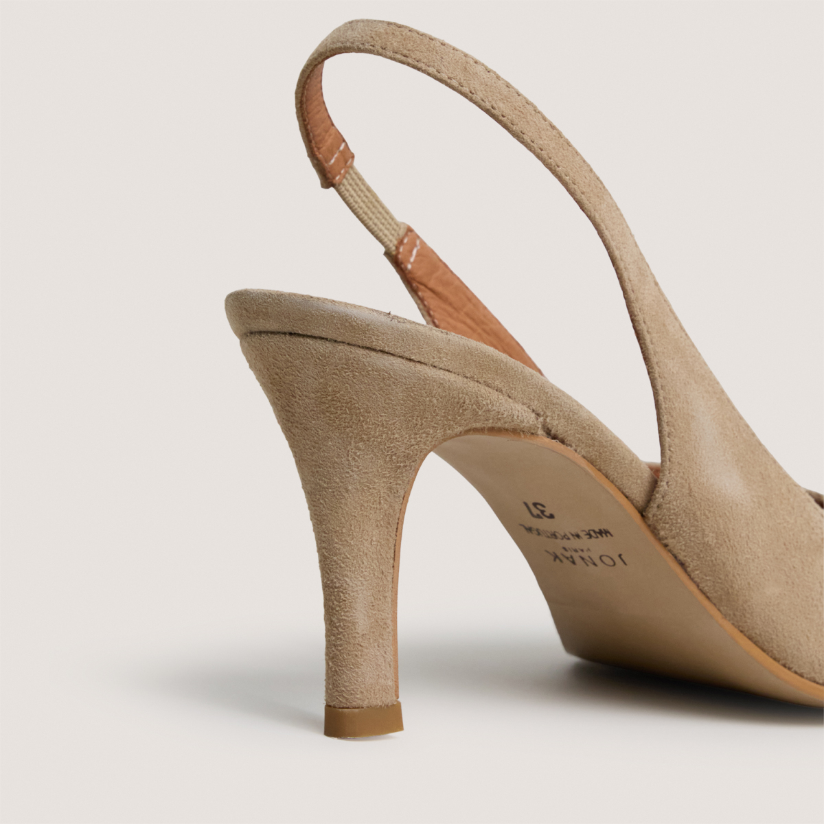 Escarpins slingbacks &agrave; bouts carr&eacute;s camel
