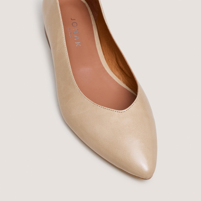 Ballerines &agrave; bouts pointus in greige aged leather | vendy
