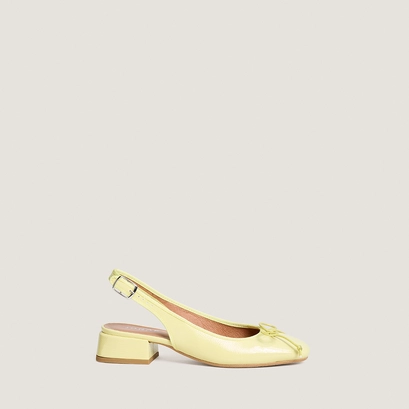 Ballerines slingbacks in pale yellow pleated patent leather | dybilo