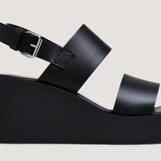 Sandales compens&eacute;es &agrave; brides larges black