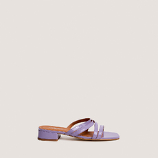 Mules &agrave; petits talons et brides fines lilac