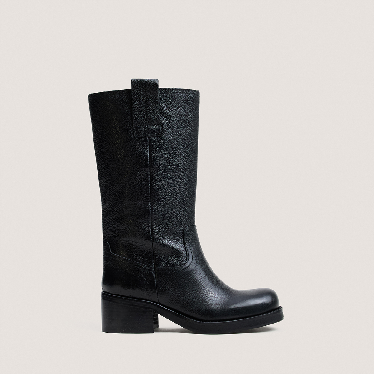 Riding boots in black grained leather | BICHETTE