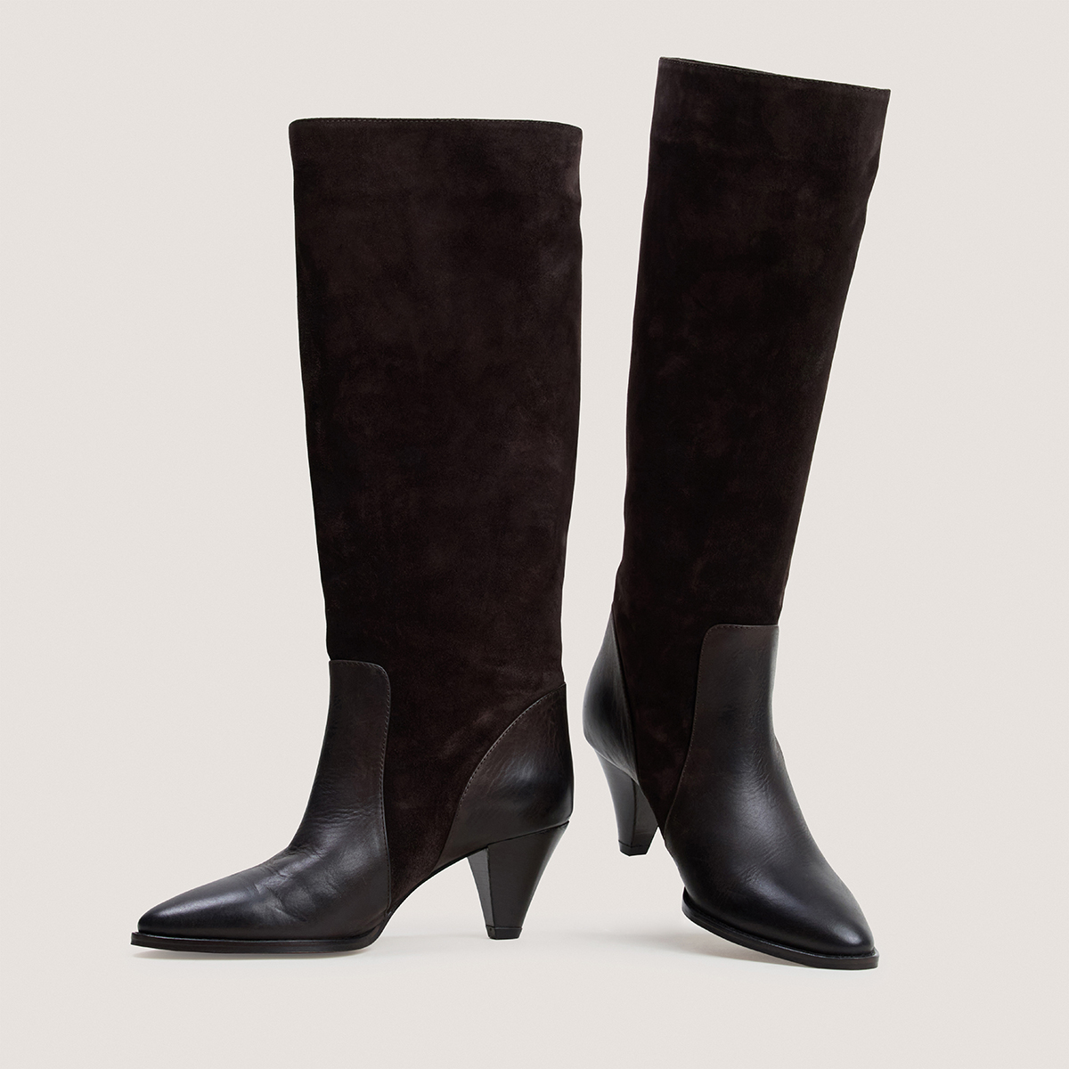 Boots with pointed heels in brown leather and brown split leather | LEONORE