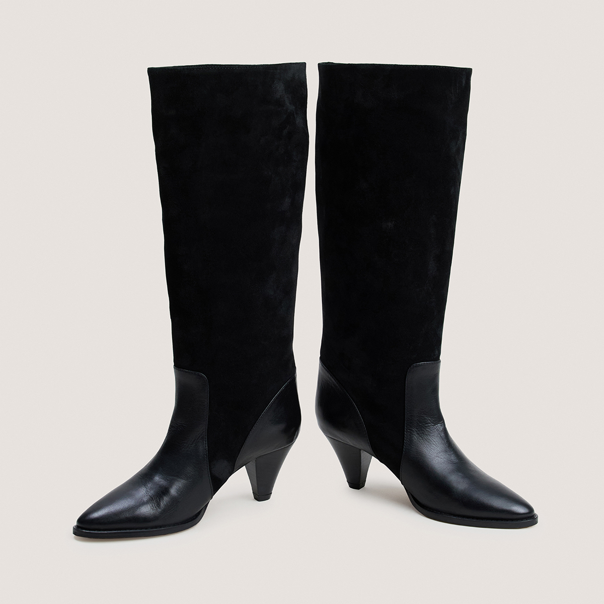Boots with pointed heels in black leather and black split leather | LEONORE