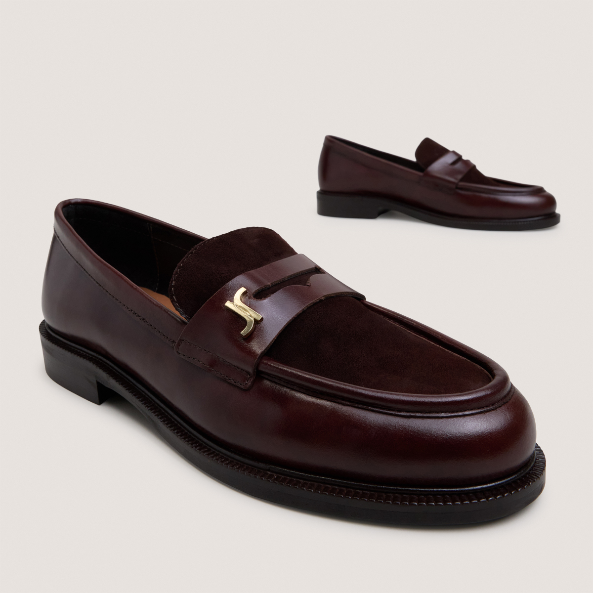 Round-toe monogram loafers in chocolate leather and brown suede | DUEDI