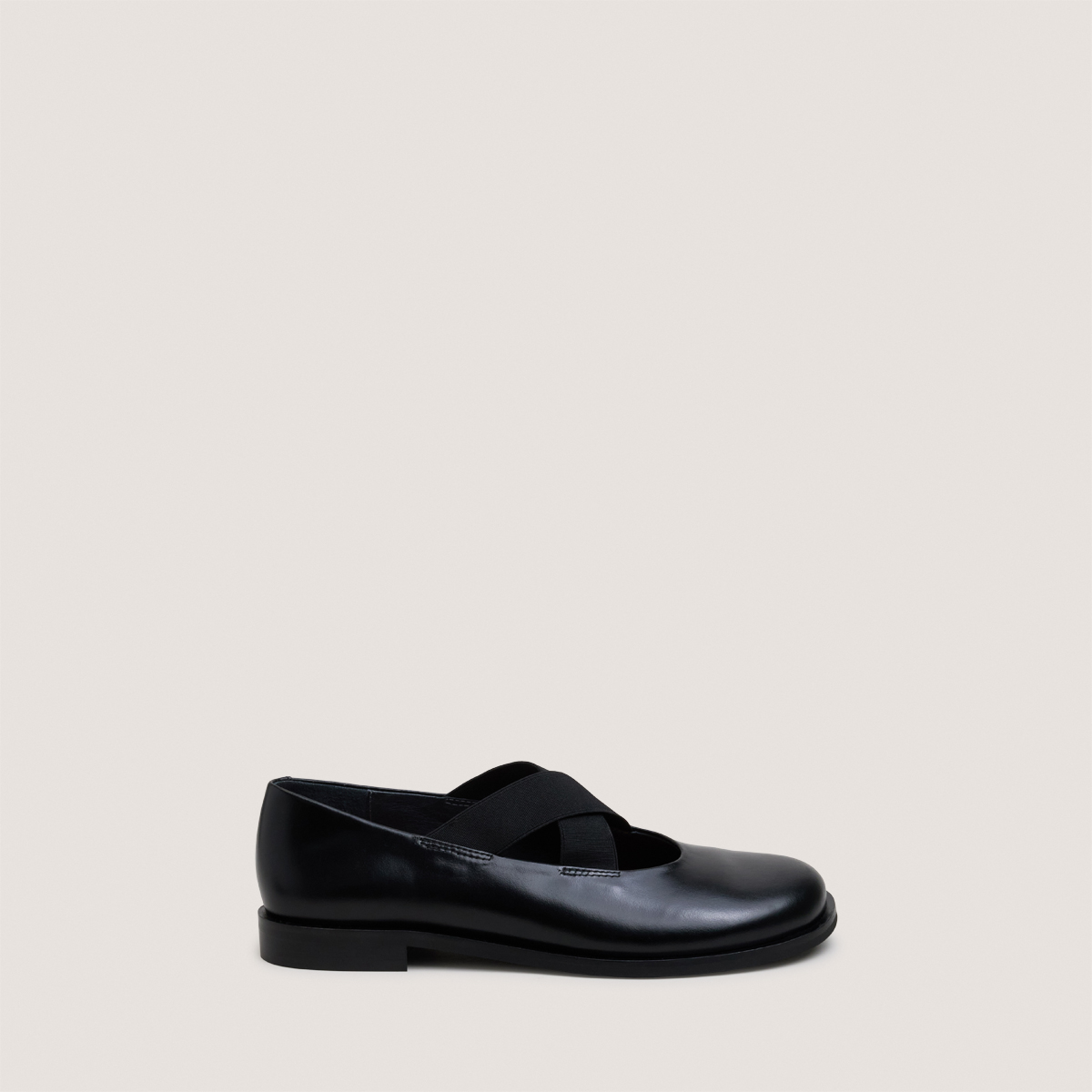 Ballet flats with elastic-strap black