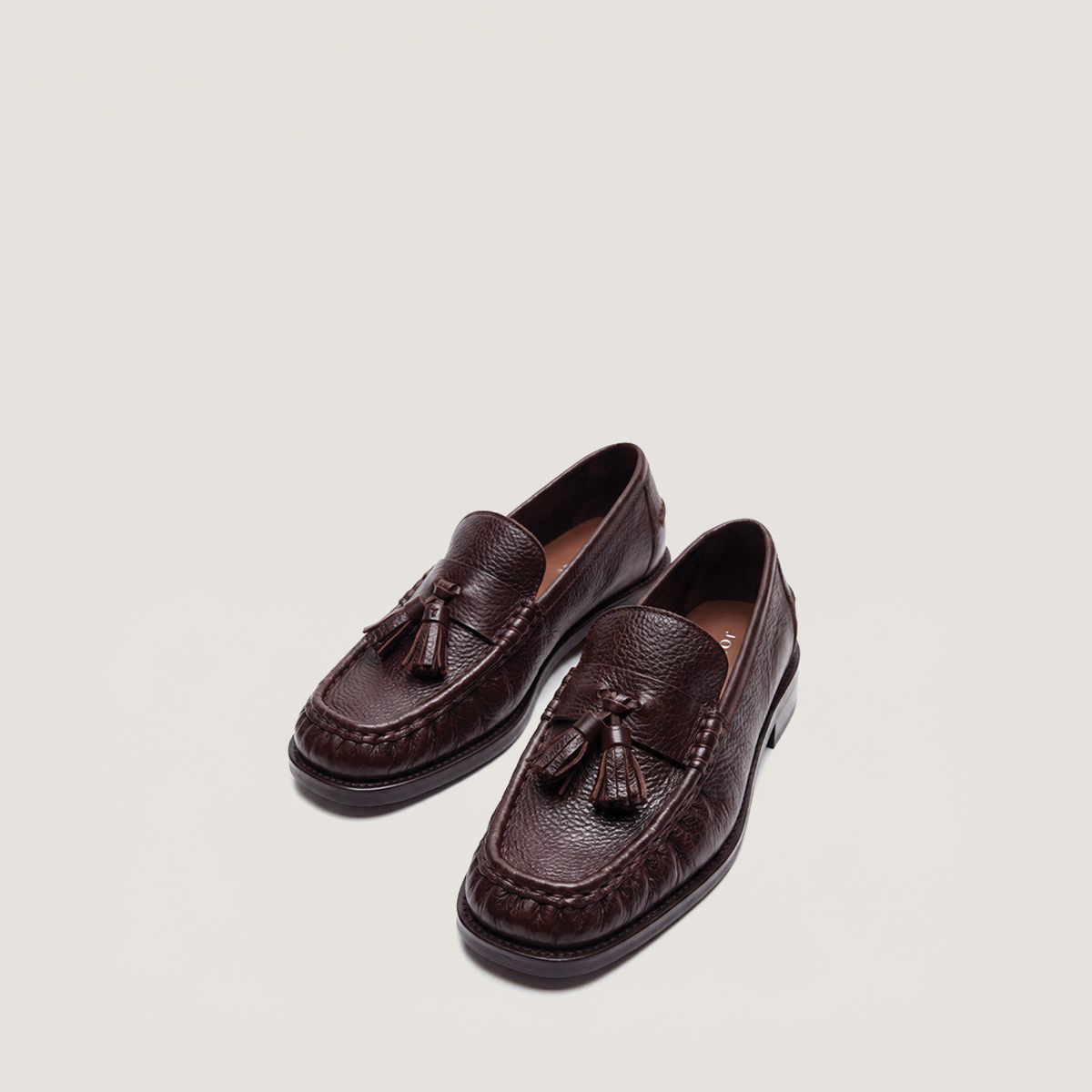 Loafers with tassels brown