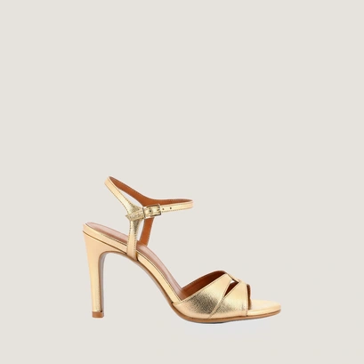 Heeled sandals with intertwined straps in gold crackled leather | diwi