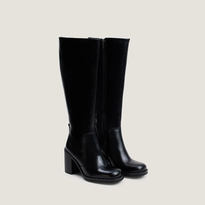 Boots with overflowing heels in black leather calf size m | bretzel