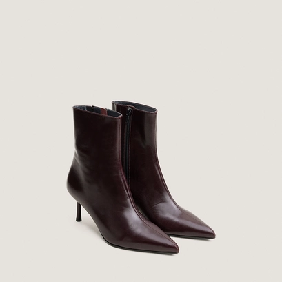 Pointed-toe ankle boots in burgundy leather | DIEM