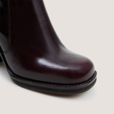Boots with overflowing heels dark brown