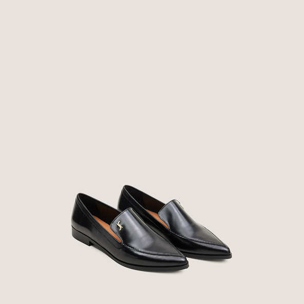 Pointed toe monogram loafers in black leather | AMIDOT