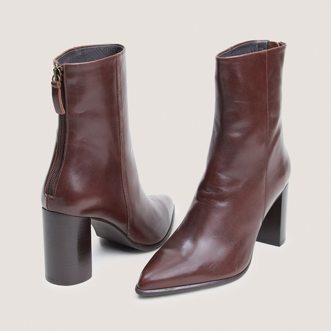 Back-zip ankle boots brown