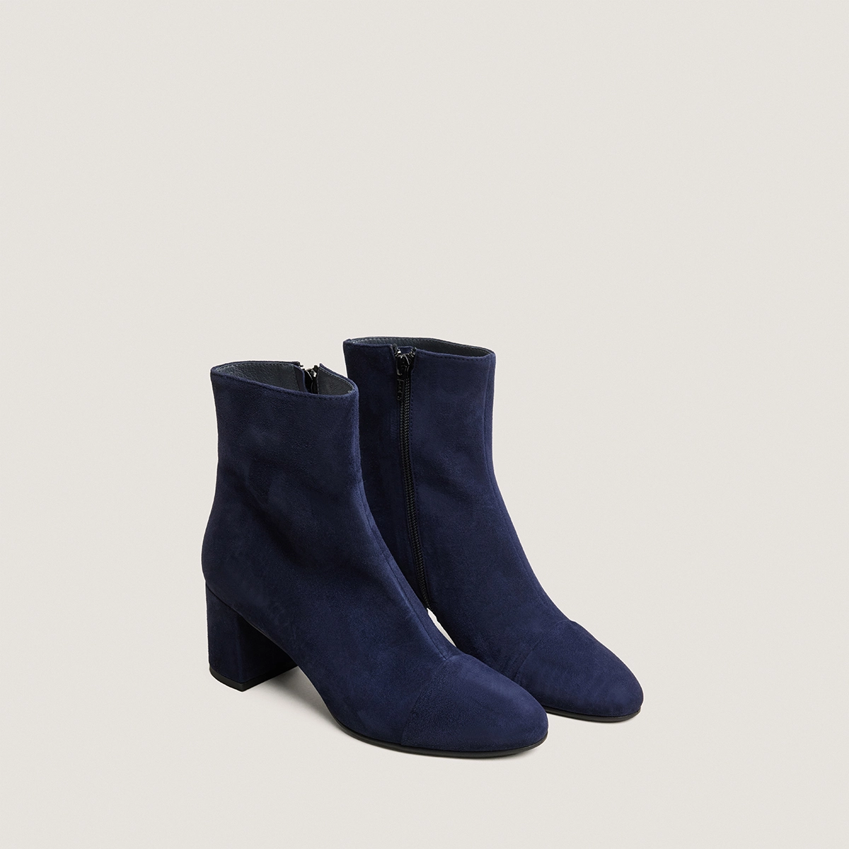 Heeled ankle boots in navy blue suede | DONIAMA