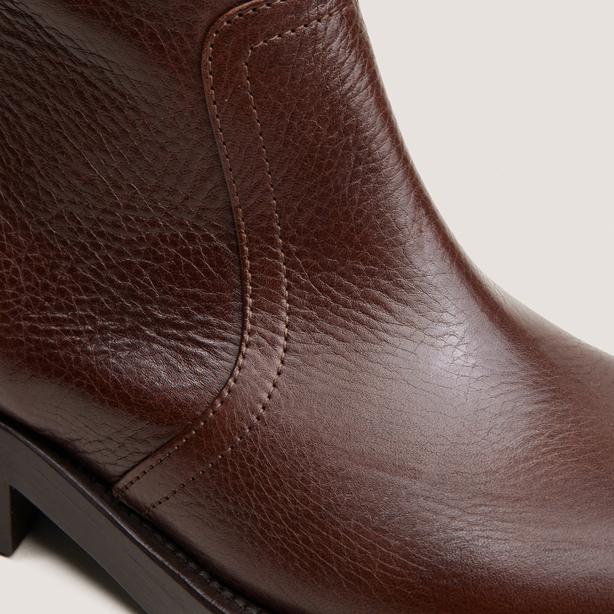 Zip heeled ankle boots brown