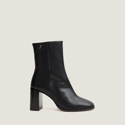 Heeled monogram ankle boots in black leather | vaubas