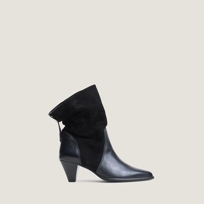 Pointed-toe ankle boots in black leather and black split leather | pampa