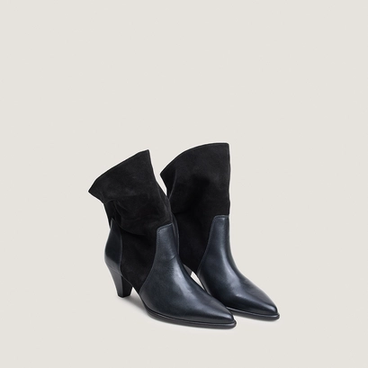Pointed-toe ankle boots in black leather and black split leather | pampa