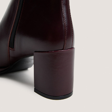 Heeled ankle boots burgundy