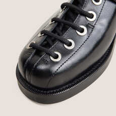 Lace-up derbies black