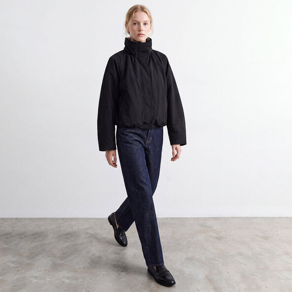 Round-toe loafers in black leather | THELMA