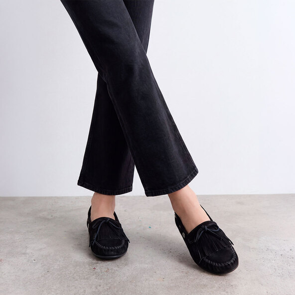 Soft lace-up loafers in black split leather | LOUISON